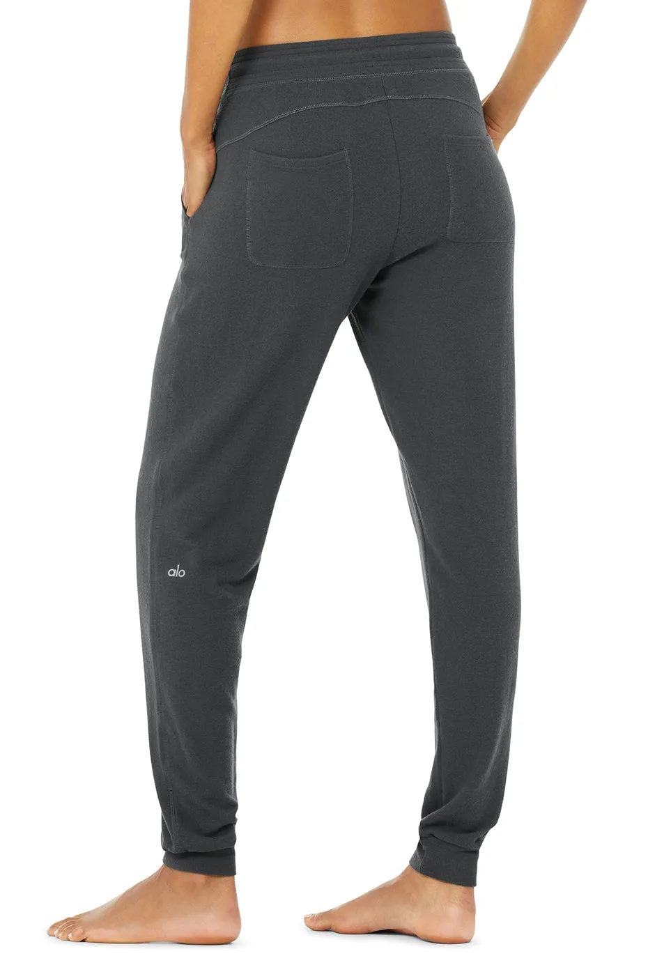 Alo Yoga W5912R SOHO Sweatpant in Anthracite