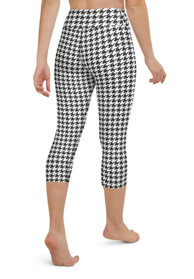 Black & White Houndstooth Print Yoga Capris