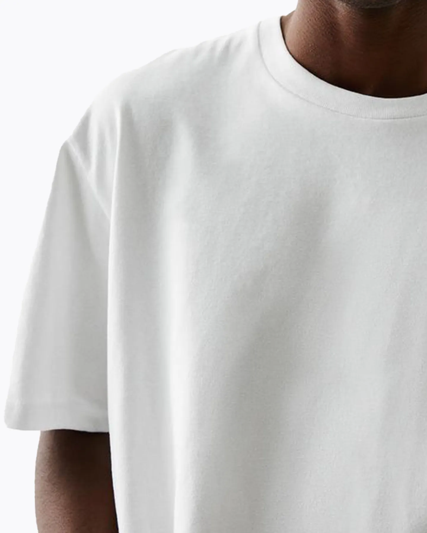 Essential Cropped Tee