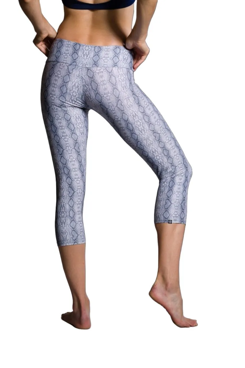 Last Chance Onzie Hot Yoga Capri 202